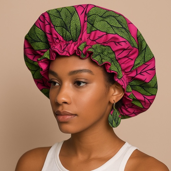 Handmade bonnets - Picture 1 of 2